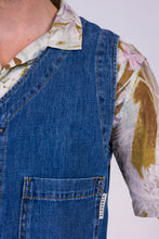 Carica l'immagine nel visualizzatore di Gallery, gilet uomo denim cosroe di alzavola moda sostenibile, dettaglio tasca frontale