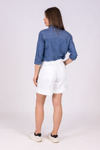 Upload the image to the Gallery viewer, alzavola moda sostenibile short pantaloncino bianco gloria retro