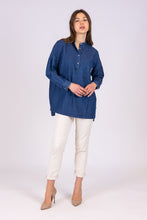 Upload the image to the Gallery viewer, alzavola moda sostenibile camicia carola fronte