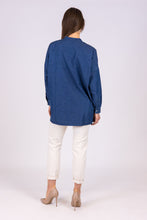 Upload the image to the Gallery viewer, alzavola moda sostenibile camicia carola retro