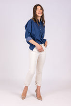 Upload the image to the Gallery viewer, alzavola moda sostenibile camicia carola