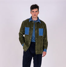 Upload the image to the Gallery viewer, camicia lunardo unisex in denim e velluto verde militare di alzavola made in italy