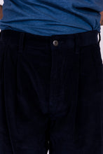 Upload the image to the Gallery viewer, Cante - Man slouchy chino trousers