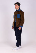 Upload the image to the Gallery viewer, camicia lunardo unisex in denim e velluto marrone di alzavola moda sostenibile lato