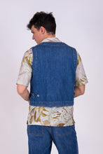 Carica l&#39;immagine nel visualizzatore di Gallery, gilet uomo denim cosroe di alzavola moda sostenibile, retro
