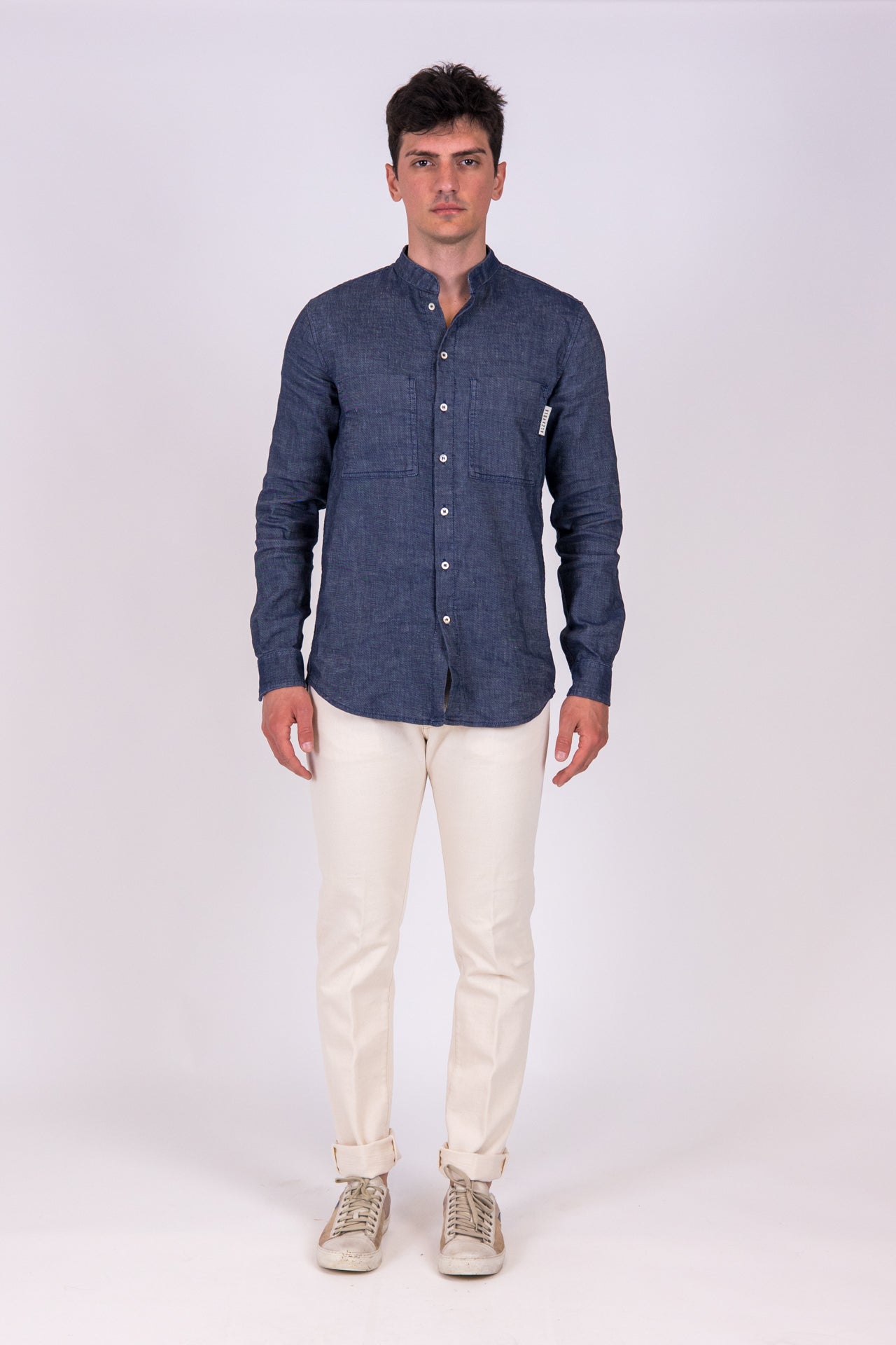 camicia coreana uomo leo alzavola moda sostenibile, indossato frontale