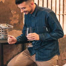 Carica l&#39;immagine nel visualizzatore di Gallery, Costante - Camicia unisex
